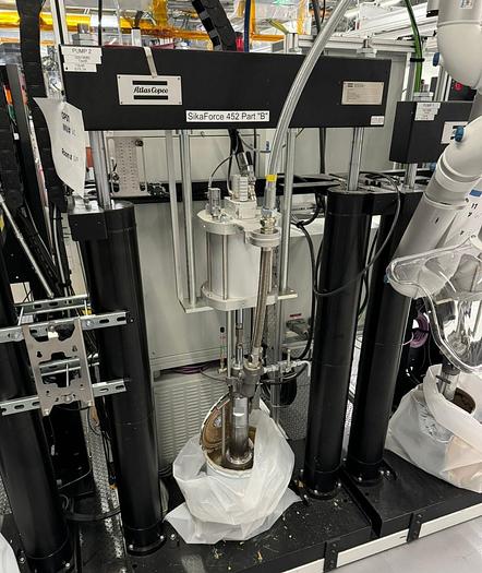 2020 Kuka Robotic Adhesive Work Cell﻿ ﻿KR60-3  6-AXIS | Used | In Stock!