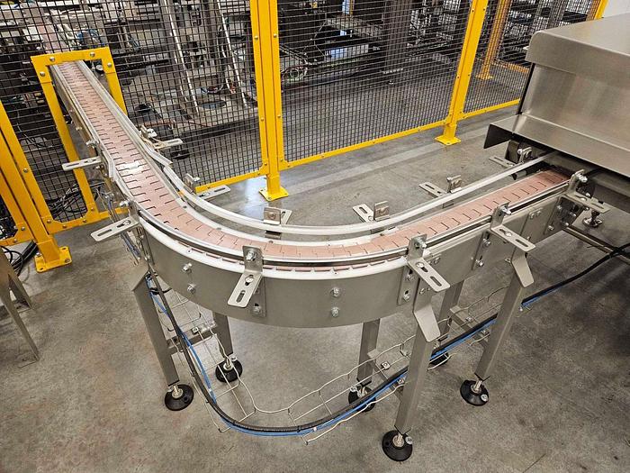 2018 Fanuc M-710i Robot with Langen LCR 700 Combined Robotic Palletizing System & Case Packing Machine | Used | In Stock!