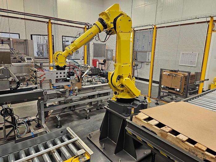 2018 Fanuc M-710i Robot with Langen LCR 700 Combined Robotic Palletizing System & Case Packing Machine | Used | In Stock!